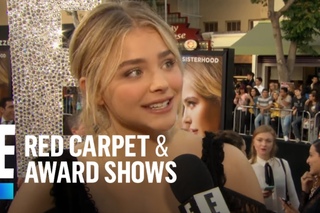 “Neighbors 2“ Stars Gush Over Zac Efron’s Hot Bod | E! Live from the Red Carpet