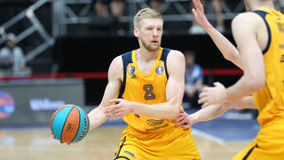 Вячеслав Зайцев против Цмоки-Минска - 18 очков, 11 подборов | 21 апреля 2021