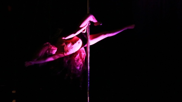 Erika Buckley Pole Performance The Circle