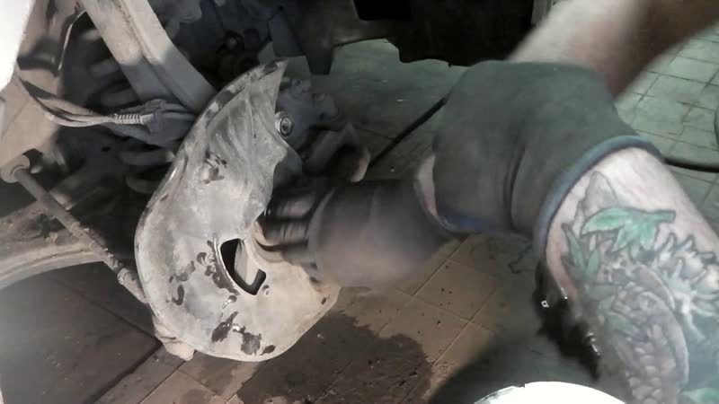 Mercedes C Class замена переднего ступичного