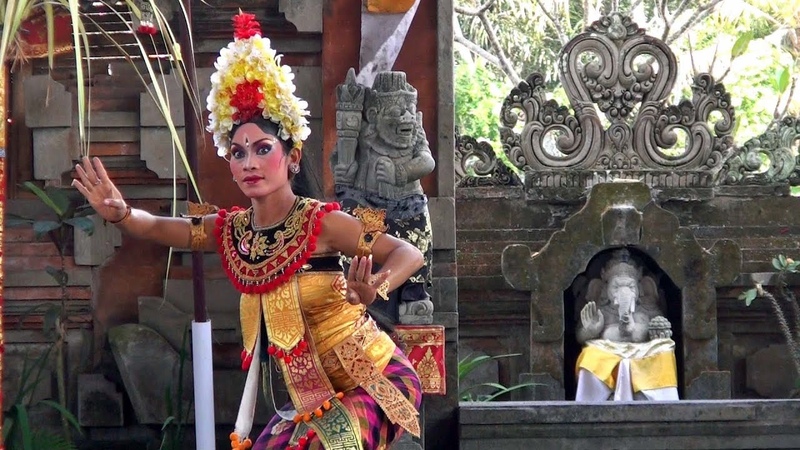 Balinese Barong Dance Show in Batubulan