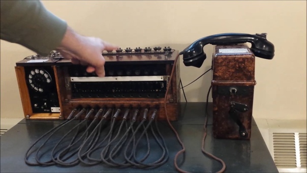 Basic Operation of a World War 2 German Field Telephone