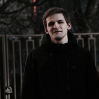 Денис Попов