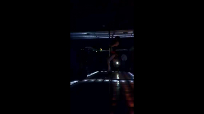 pole dance в кафе