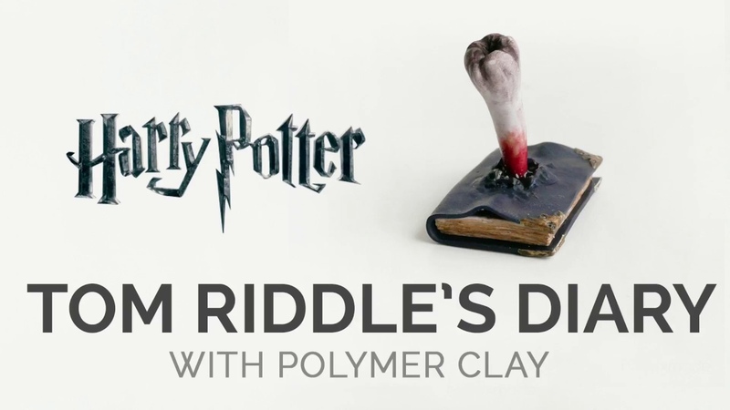 Tom Riddles Diary Miniature Harry