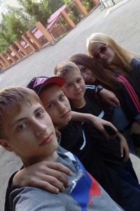 Женя Громов