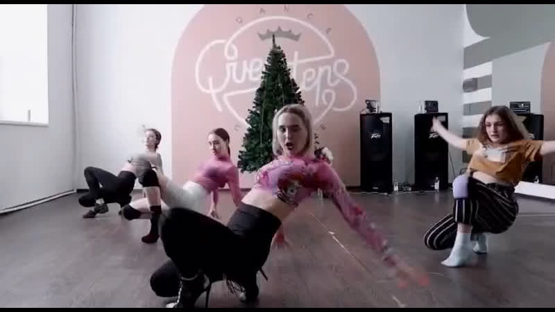 Qveesteps Anniversary