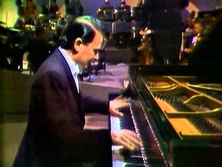 Byron Janis plays Rachmaninoff Third Concerto Mvt. III
