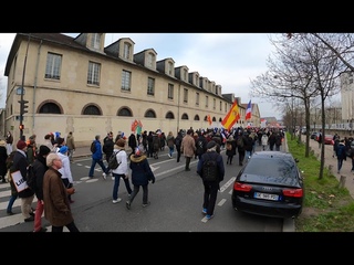 Manifestation contre le pass vaccinal et sanitaire place de Barcelone  Paris le 22/01/2022 Vido 3