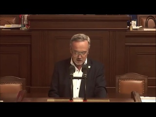 Fialova vláda omezuje svobodu slova