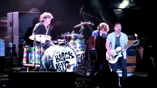 The Black Keys at Rock The Shores 2015: Tighten