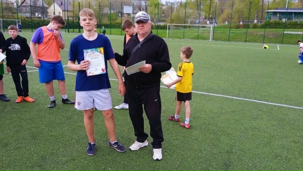 ⚽Футболисты открыли сезон игр в городском парке 👍В...