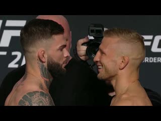 UFC 217: Weigh-in Faceoffs