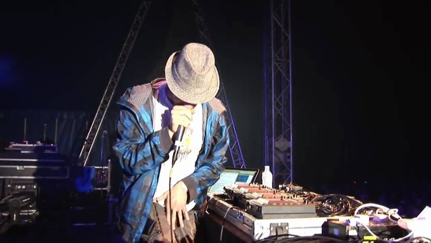 Beardyman Camp Bestival the prequel solo